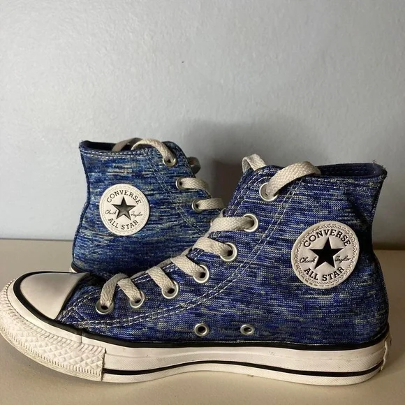 Converse Chuck Taylor All Stars size 6 - Picture 1 of 4